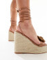 Public Desire Wide Fit Mariella heeled espadrille with crochet rosette in natural Бежевый, 37 - фото #4