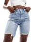 Levi's high waist ribcage bermuda denim shorts in light blue Синий, W29 - фото #1