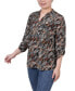 ფოტო #3 პროდუქტის Petite 3/4 Roll Tap Pullover Top