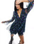 Фото #2 товара Wednesday's Girl ditsy floral mesh flared sleeve mini dress in blue
