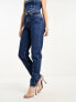 Фото #1 товара Calvin Klein Jeans mom jeans in mid wash