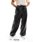 Фото #2 товара Stradivarius Petite faux leather wide leg jogger in black