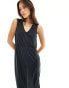 Vila slinky v neck midi dress in black