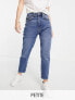 Фото #1 товара Stradivarius Petite slim mom jean with stretch in authentic blue