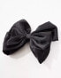 Pieces overised satin bow hair clip in black - фото #3