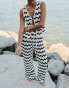 Фото #4 товара 4th & Reckless x Luana Barron ana wave crochet beach trouser co-ord in navy and cream