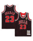 ფოტო #1 პროდუქტის Infant Boys and Girls Michael Jordan Black Chicago Bulls 1996/97 Hardwood Classics Authentic Jersey