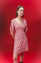 Фото #1 товара V Yaka Çiçekli Maroken Mini Kısa Kollu Kırmızı Elbise B0127ax24sp