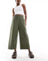 Фото #1 товара New Look linen cropped trousers in khaki