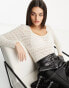 Фото #1 товара Vila v-neck lace long sleeved top in cream