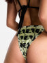 Фото #6 товара COLLUSION kissing print high leg bikini bottom in green
