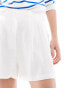 Фото #3 товара ASOS DESIGN high waist seam detail shorts with linen in white