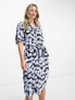 Фото #1 товара Monki tie waist midi shirt dress in blue floral