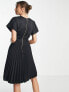 Closet London Tall – Plissiertes Midi-Skater-Kleid in Schwarz mit gewickelter Vorderseite