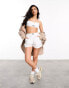 Фото #3 товара ASOS DESIGN Weekend Collective poplin bralet with woven label in white