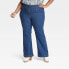 Фото #1 товара Women's Plus Size Relaxed Fit Pull-On Flare Jeans - Knox Rose Blue Denim 22