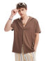 ASOS DESIGN relaxed one button shirt with revere collar in brown Коричневый, M - Chest 40 - фото #1