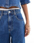 Фото #4 товара ASOS DESIGN barrel leg jeans in mid blue