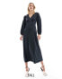 Фото #2 товара Closet London Tall balloon sleeve midaxi dress in midnight navy