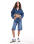 Noisy May cropped denim jacket with belt detail in mid wash blue Mittelblaues Denim, XS - EU 34 - фото #3