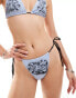 COLLUSION co-ord tattoo bikini bottom in blue Синий, 46 - фото #2