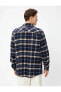 Фото #4 товара Рубашка мужская Koton Классический воротник с деталями кармана и длинными рукавами