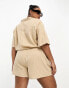 ASOS Weekend Collective Curve – Oversize-Shorts mit Leinenoptik in Steinbeige, Kombiteil