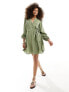 Фото #1 товара Vila v neck tie waist mini dress in green