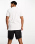 Фото #2 товара Tommy Jeans slim placket short sleeve polo shirt in white