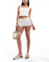 Фото #1 товара Mango rose detail crochet shorts in white