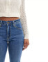 Фото #5 товара Lee Jeans Carol straight leg jeans in mid blue