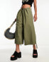 Фото #4 товара COLLUSION 3/4 length parachute trousers in khaki