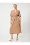 Фото #24 товара Платье женское Koton Oversize Midi с поясом и V-образным вырезом
