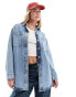 Фото #2 товара Miss Selfridge oversized denim shirt in blue acid wash