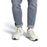 Фото #8 товара adidas originals Ozweego 减震防滑 低帮 运动休闲鞋 男女同款 灰白色 / Кроссовки Adidas originals Ozweego FV9667