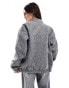 Фото #2 товара Vero Moda slouchy textured bomber jacket in medium grey