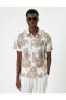 Фото #3 товара Рубашка мужская Koton с коротким рукавом с принтом листьев