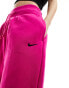 Фото #4 товара Nike mini swoosh oversized fleece joggers in fierce pink