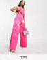 Фото #1 товара Collective The Label Petite Exclusive – Valentines – Jumpsuit in Rosa mit verziertem Herz-Design und weitem Bein