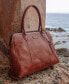 ფოტო #37 პროდუქტის Women's Genuine Leather Soul Stud Satchel Bag