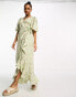 Фото #4 товара Vero Moda wrap front maxi tea dress in green floral