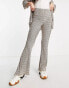 Фото #3 товара Topshop Tall plisse flared trouser in check print