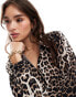 Фото #4 товара Extro & Vert plisse shirt in leopard print co-ord