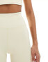 Фото #3 товара ASOS 4505 active baby rib high waist legging shorts in buttermilk