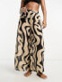 Фото #1 товара New Look marble print beach trousers in black pattern