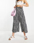 New Look wide leg cropped trousers in black floral