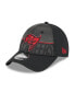 Фото #1 товара Men's Pewter Tampa Bay Buccaneers 2023 NFL Training Camp Team Colorway 9FORTY Adjustable Hat