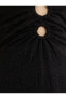 Melis Ağazat X Koton - Pencere Detaylı Püsküllü Örgü Elbise