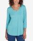 Фото #1 товара Petite V-Neck Solid Knit Top with Bead Detail