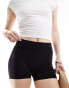 Фото #1 товара Pieces seamless mini legging shorts in black